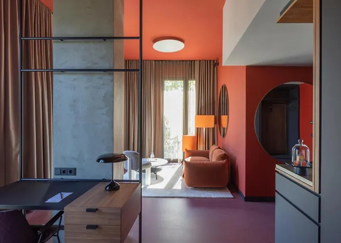 Emilu Design Hotel